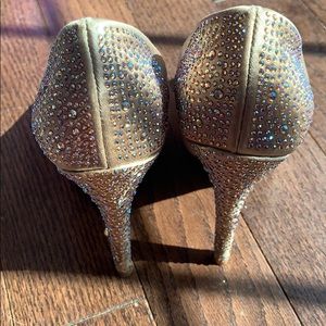 Steve Madden pumps used - great condition